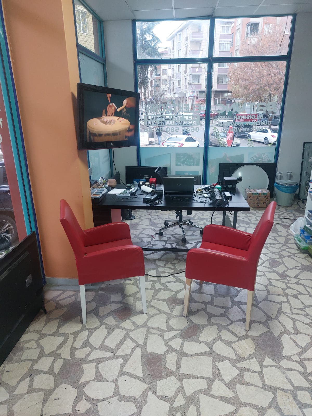 Ertunç Elektronik Ekip veya atölye görseli